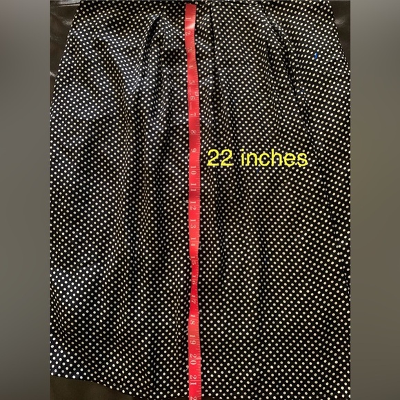 The Limited Polka Dot Black and White Dress size 4 fully lined and lightweight - Picture 8 of 10